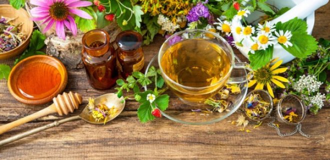 Bitkisel Çayların Faydaları Ve Zararları Nelerdir?