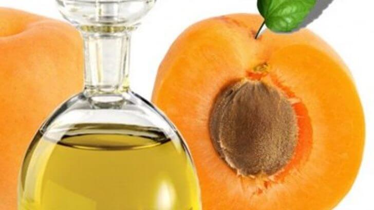 Kayısı Çekirdeği Yağı