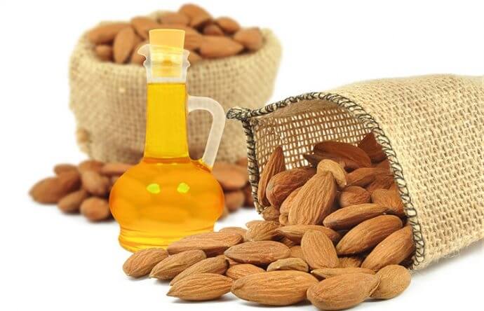 Tatlı Badem Yağı Faydaları Ve Zararları Nelerdir?