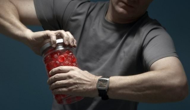 Kavanoz Açmanın Pratik Yöntemleri: Zor Kavanozları Kolayca Açın