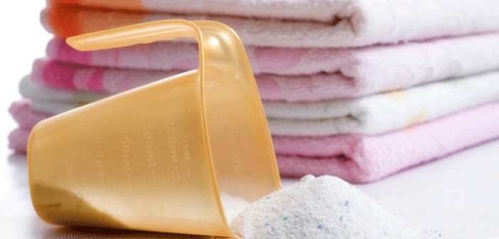 Çamaşırlarınızda Deterjan Lekesi Kalıyorsa Mutlaka Yapın! Çamaşırlarınızda Deterjan Lekesi Kalıyorsa Mutlaka Yapın!