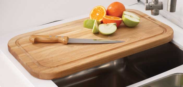 Ahşap Kesme Tahtası Temizliği: Limon Ve Tuzla Doğal Hijyen