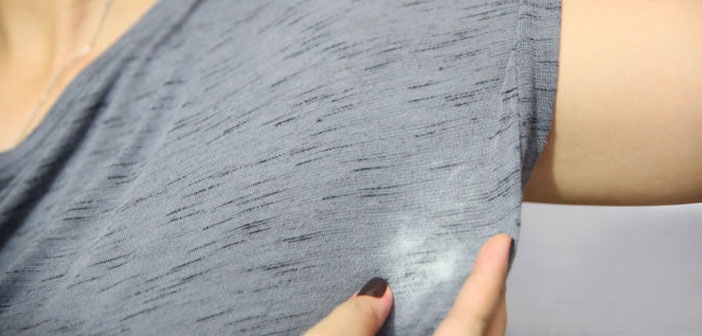 Deodorant Lekeleri Nasıl Çıkar?