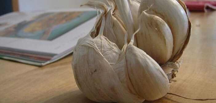 Sarımsağı Soymanın Kolay Yolları Nelerdir? Sarımsağı Soymanın Kolay Yolları Nelerdir?