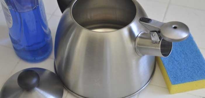 Çaydanlığın Dibindeki Kireç Nasıl Temizlenir? Çaydanlığın Dibindeki Kireç Nasıl Temizlenir?