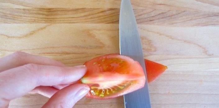 Domatesi Soymanın Kolay Yolları Nelerdir?