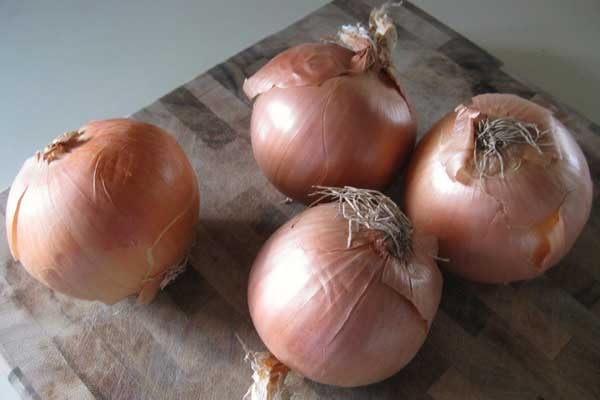 Soğanın Farklı Kullanım Alanları Nelerdir? Soğanın Farklı Kullanım Alanları Nelerdir?